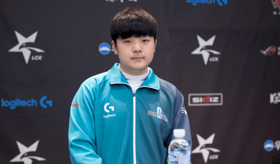 度展现出扣 度展现出扣