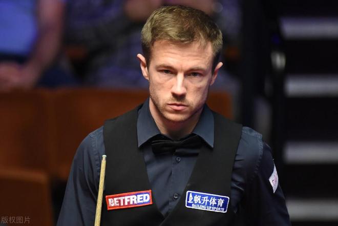 球员不必临 球员不必临