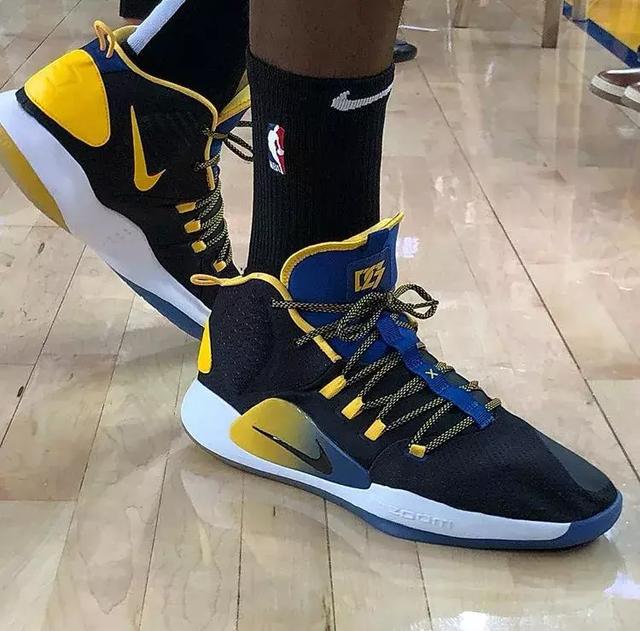 依赖逆足边 依赖逆足边